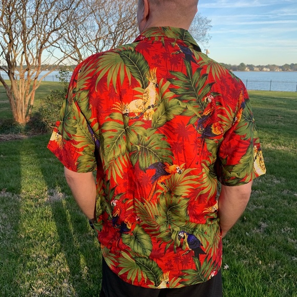 NWT Hawaiian Parrot Button-down Shirt - Picture 4 of 5